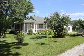 5623 E 350 S, Pierceton, IN 46562