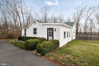 3453 Millwood Pike, Winchester, VA 22602