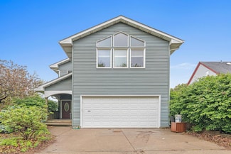 338 Aurora Ave, Saint Paul, MN 55103
