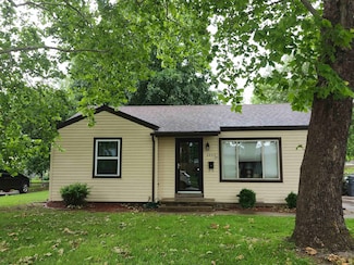 2455 S Bennett Ave, Wichita, KS 67217