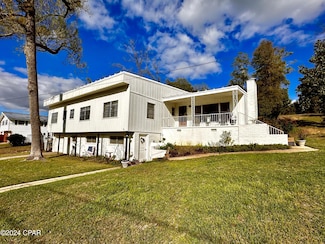 2962 Dogwood St, Marianna, FL 32446