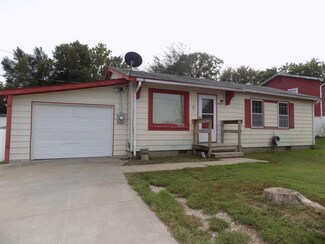 603 W Lincoln St, Carrollton, MO 64633