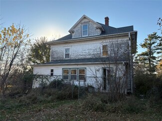 2912 M Ave, Williamsburg, IA 52361