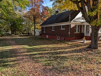 5033 Lexington St, Erie, PA 16509