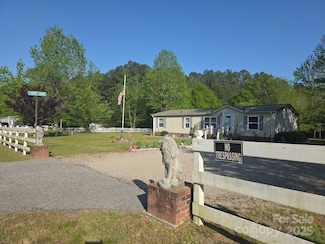 927 Miles Rd, Jefferson, SC 29718