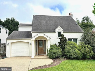 4828 Leland St, Chevy Chase, MD 20815
