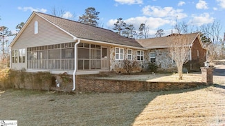 301 Pine Forest Rd, Travelers Rest, SC 29690