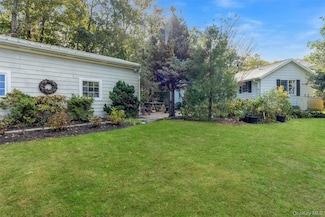 48920 Route 25, Southold, NY 11971
