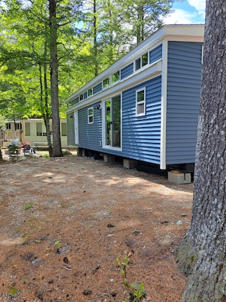 261 Point Sebago Rd Unit S0894, Casco, ME 04015
