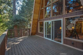 453 Oriole Dr, Twin Peaks, CA 92391