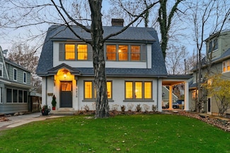 2430 Plymouth Ave, Columbus, OH 43209