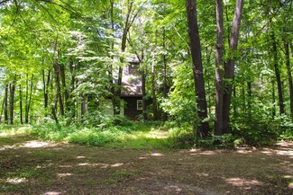 64 Central St, Rowley, MA 01969