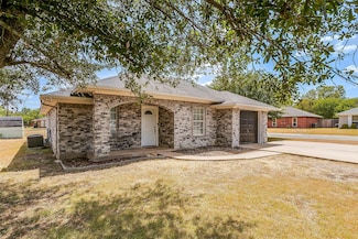 100 Janis St, Alvarado, TX 76009