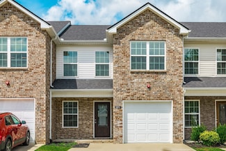 2071 Downstream Dr, Ashland City, TN 37015