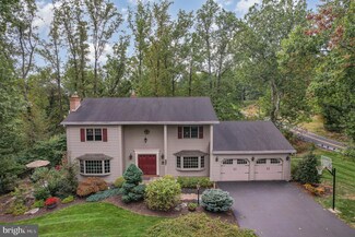 370 Mountain Rd, Dauphin, PA 17018
