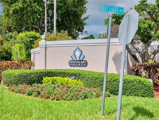 1117 W Lakes Dr, Deerfield Beach, FL 33442