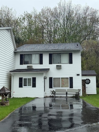 7 Kathleen Ct, Kiamesha Lake, NY 12751
