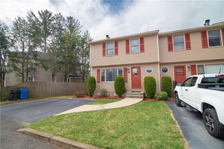 24 Harris Driftway St Unit 1, Cranston, RI 02920