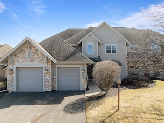 673 Greenview Cir Unit 55-25, Lake Geneva, WI 53147