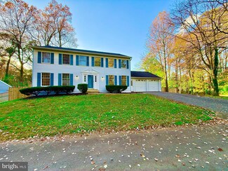 10923 Santa Clara Dr, Fairfax, VA 22030
