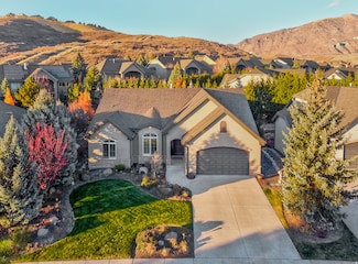 2209 E Viscaya Dr, Draper, UT 84020