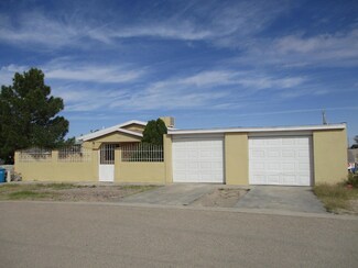 222 Clemson Ln, El Paso, TX 79928