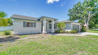 3912 57th Dr E, Bradenton, FL 34203