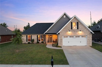 5726 Sugar Berry Ln, Jeffersonville, IN 47130