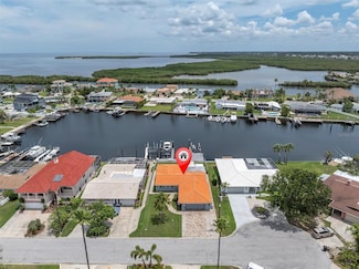 3701 Corsair Ct, New Port Richey, FL 34652