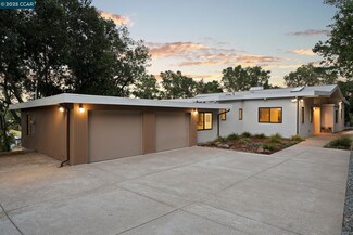 233 Melody Ln, Orinda, CA 94563