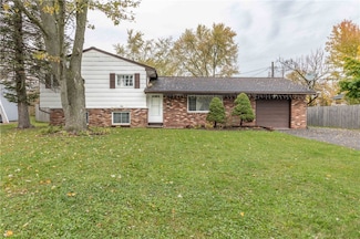 37 Golden Rod Ln, Rochester, NY 14623