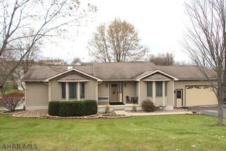 562 Hillside View Dr, Duncansville, PA 16635