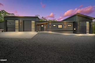 2472 Mcqueen Way, Sevierville, TN 37876