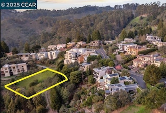 7068 Kenilworth Rd, Oakland, CA 94705