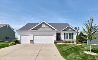 109 Hannahs Mill Dr, Lake Saint Louis, MO 63367
