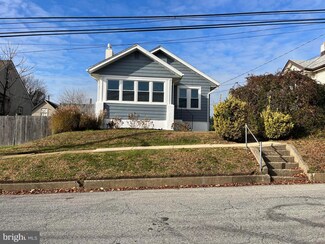 35 S Dupont Rd, Wilmington, DE 19804