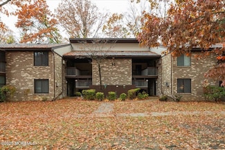 93 Arrowood Rd Unit G, Manalapan, NJ 07726