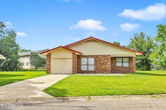 2309 Cottonwood Dr, Gulfport, MS 39503