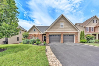 2532 Russlen Dr, Salem, VA 24153