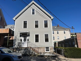 35 Penniman St, New Bedford, MA 02740