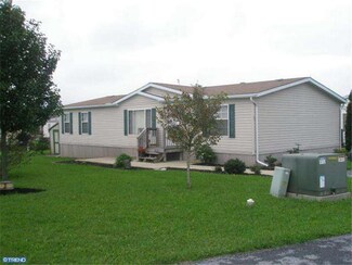 5 Pine Ave, Fredericksburg, PA 17026