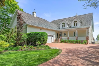 9155 Lakeshore Dr, Pleasant Prairie, WI 53158