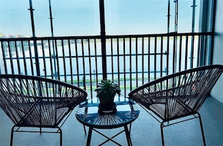 112 Lake Emerald Dr Unit 206, Oakland Park, FL 33309