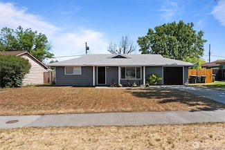 1115 S Evergreen Dr, Moses Lake, WA 98837