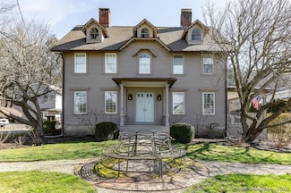 259 Main St S, Woodbury, CT 06798