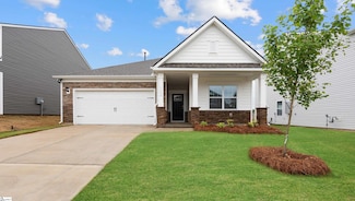 1094 White Willow Dr, Spartanburg, SC 29303