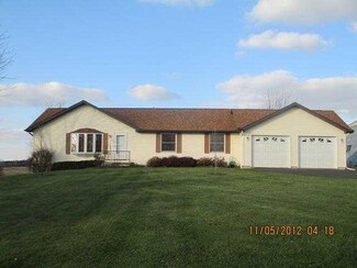 321 W Benton St, Mount Carroll, IL 61053