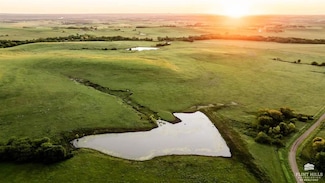 000 Wabaunsee Rd, Alma, KS 66401