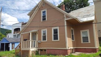 11 Estabrook St, Brattleboro, VT 05301