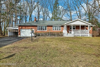 151 Vaughn Dr, Albany, NY 12203